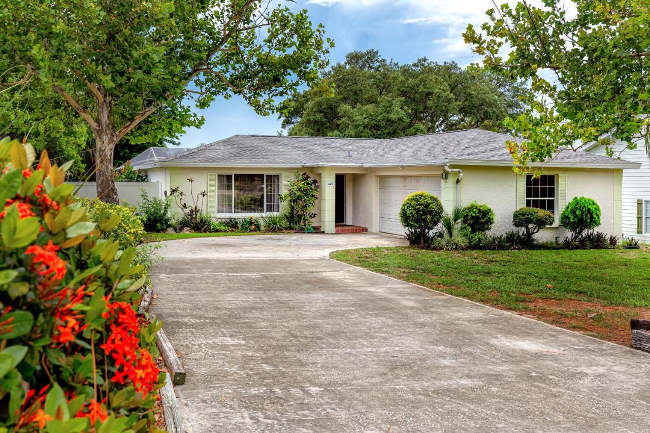 Modern Home, Heated Pool, Close To Beaches! Tarpon Springs Exterior foto